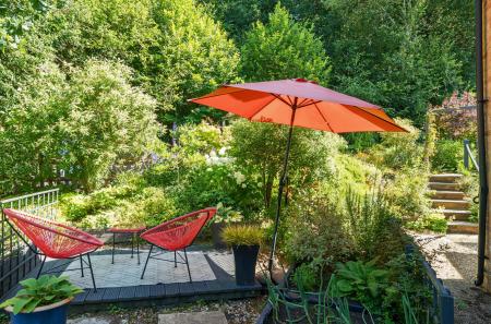 1320885-3-686f81f...