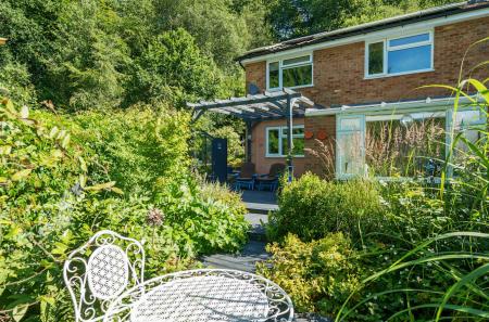 1320885-1-686f81a...