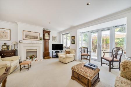 1344094-10-68b5d9...