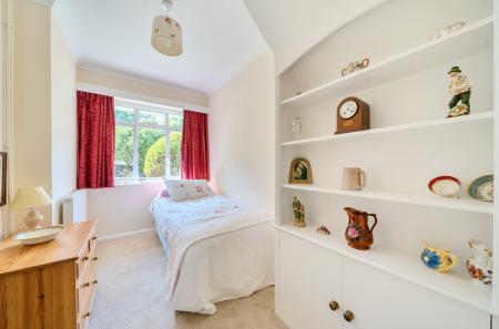 1344173-15-68b5df...