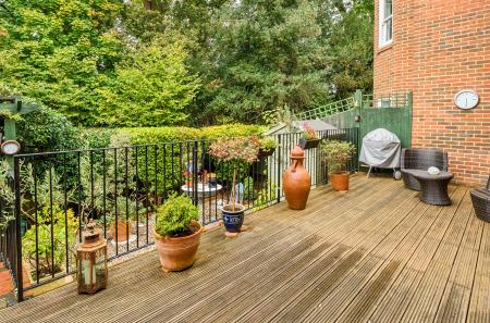 1364753-1-68ed0bf...