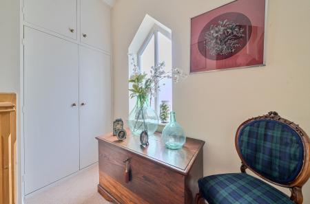 1364753-11-68ed0c...