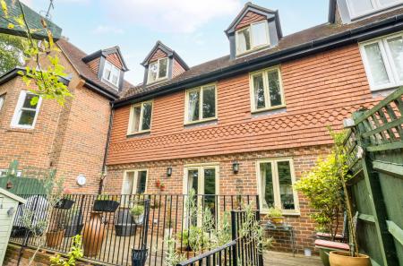 1364753-2-68ed0bf...