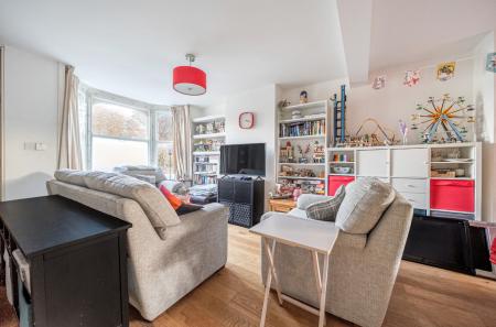 1370922-14-6900e3...