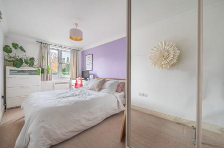 1376506-17-6911f9...