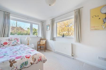 1383909-51-69206d...