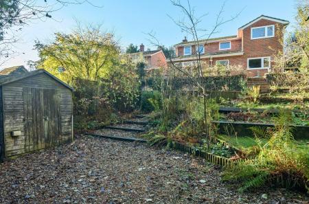 1383909-2-6920683...