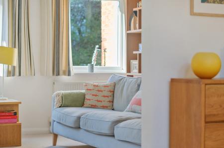 1383909-7-692068a...