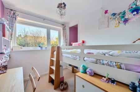 1383909-44-69206d...