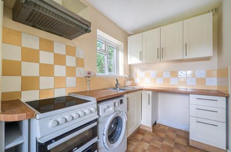 1388284-8-6939462...