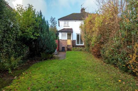 1388284-5-693945d...