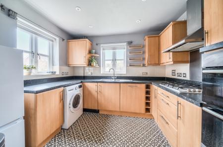 1387111-23-69493b...