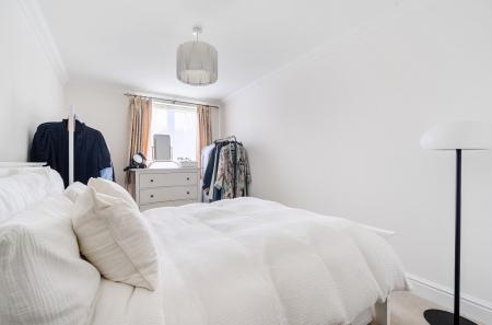 1377335-19-6915cd...