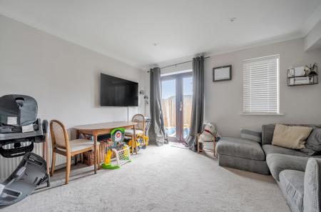 1396198-12-6960e9...