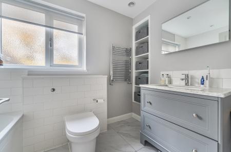 1389051-30-696a5a...