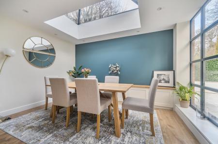 1389051-18-696a50...