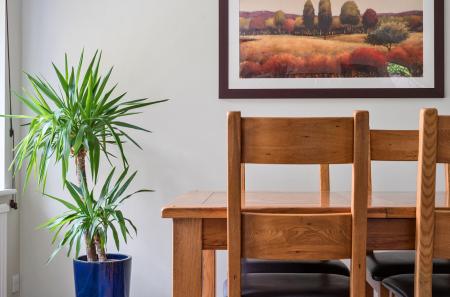 1371750-7-6908d3e...