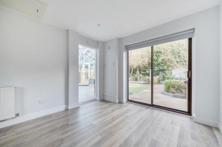 1409642-13-6989c5...