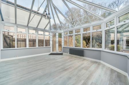 1409642-10-6989c5...