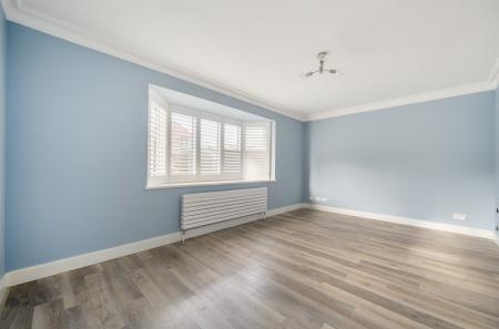 1409642-15-6989c5...