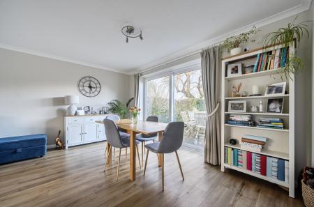 1410660-19-69933d...