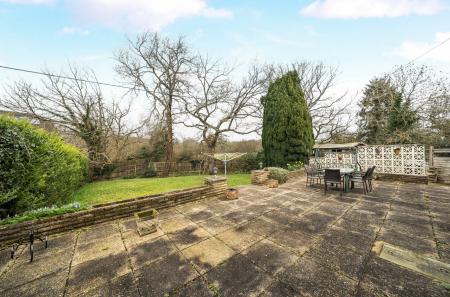 1420440-4-69a0184...