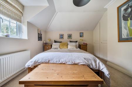 1416946-3-6995c45...