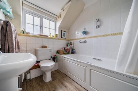 1416946-2-6995c38...