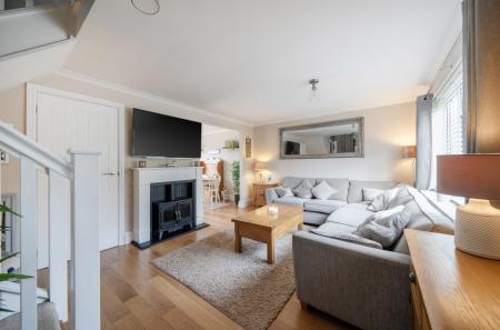 1423809-11-69b012...