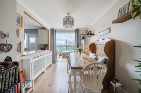 1423809-15-69b013...