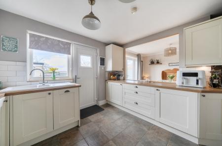 1423809-14-69b013...