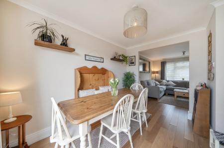 1423809-16-69b013...