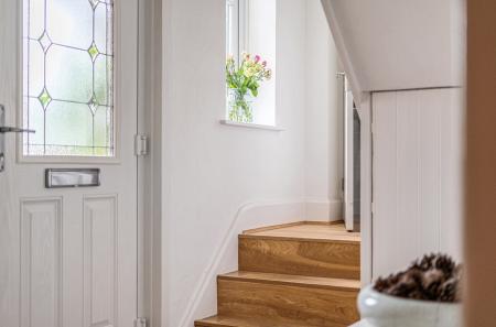 1368864-29-690230...