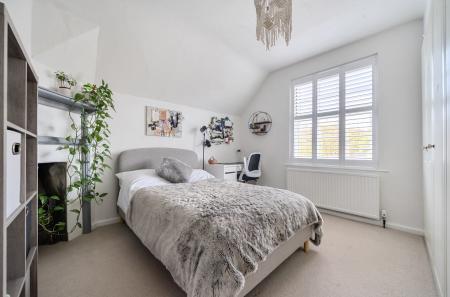 1368864-17-69022e...