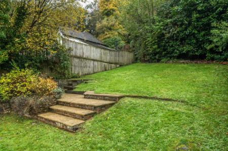 1368864-5-69022bb...