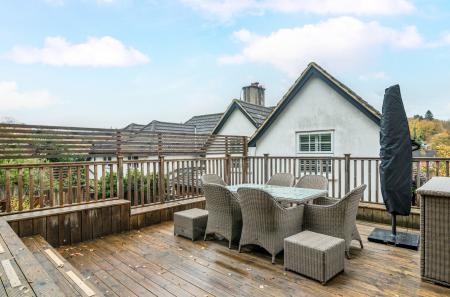 1368864-6-69022bc...