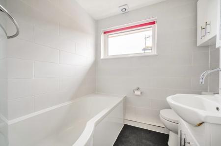 1425221-17-69b7db...