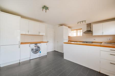 1425221-7-69b7da1...