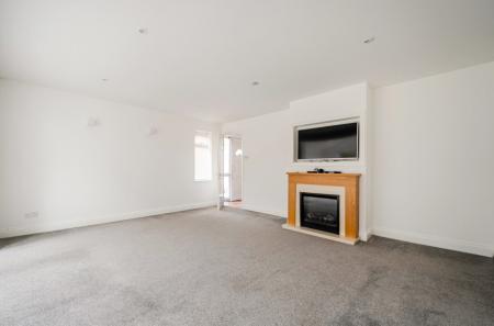 1425221-12-69b7da...