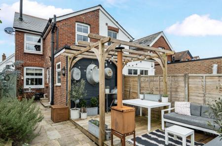 1435779-5-69ca7de...