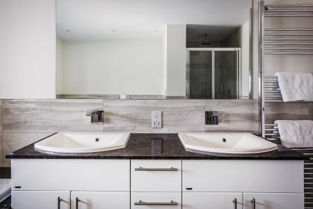 Dual Sinks