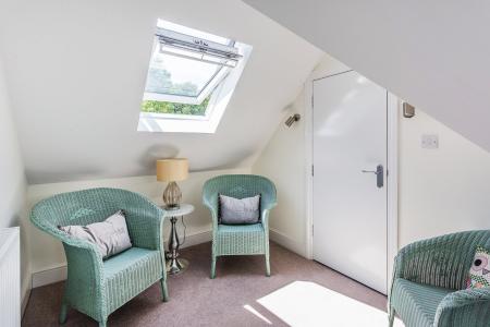 2nd Floor Landing