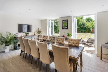 Breakfast Room