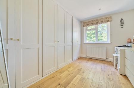 1305417-27-684c42...