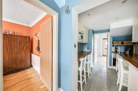 1297242-12-6839c1...