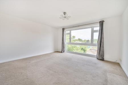 1304262-9-6840863...