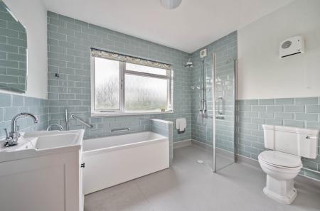 1300744-12-684089...