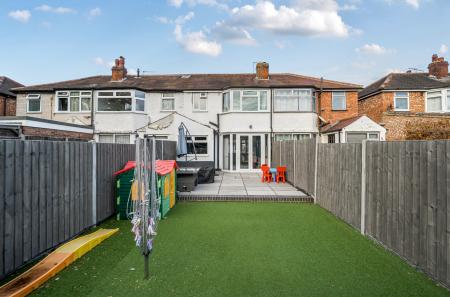 1372705-4-68ff9b5...