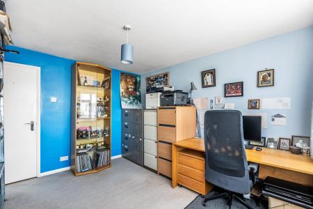 Bedroom/Study