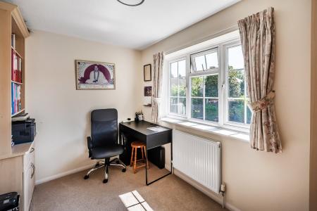 Bedroom/Office